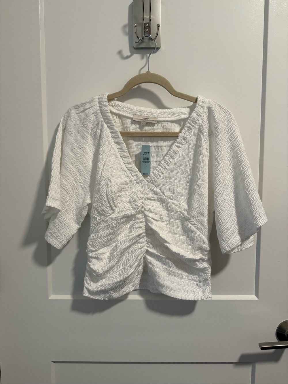 NWT LOFT White Textured V-Neck Ruched Short Sleeve Top